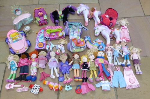 Huge bundle cloth rag dolls - of,