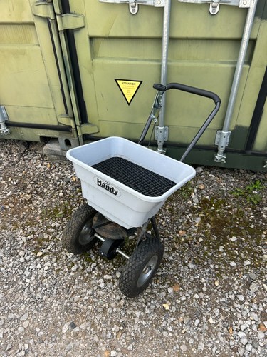 The handy ths80 push spreader - ths80,