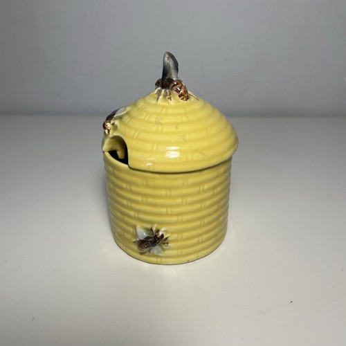 Vintage goebel germany bee - goebel,