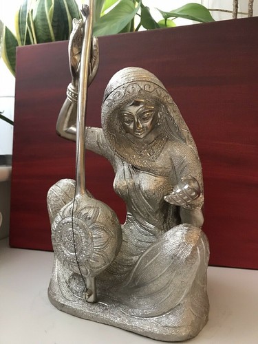 Indian girl figurine heavy - figurine,