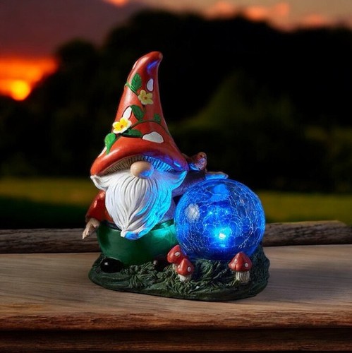Solar wizard gazing - gazing, color