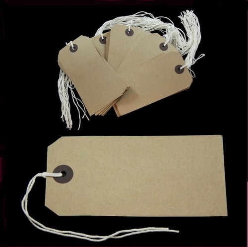 Strung tags 35mm - strung, string