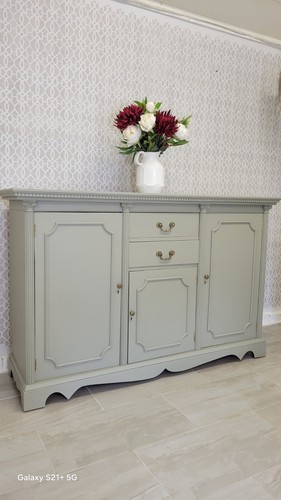 Traditional large sideboard - traditional,