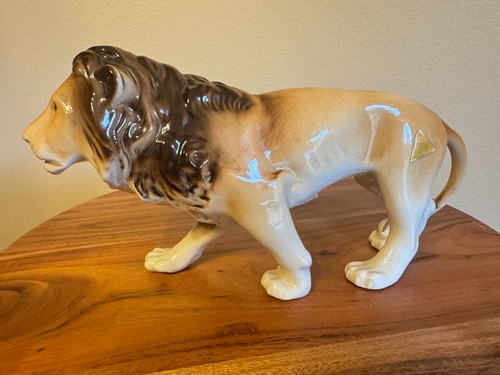 Vintage royal dux - royal, lion