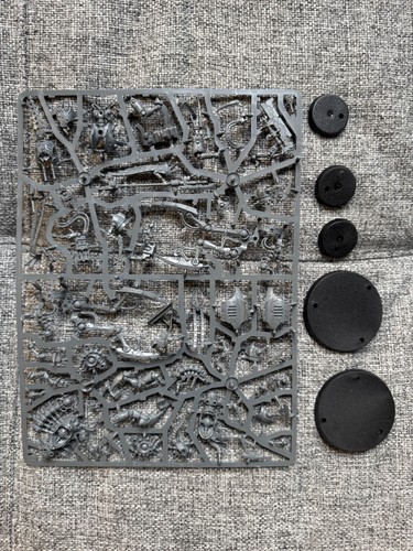 Royal court necrons brand - court,