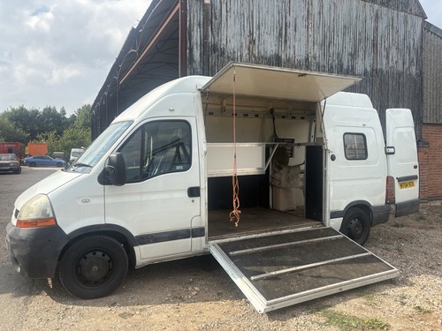 Ton horse box - ton,