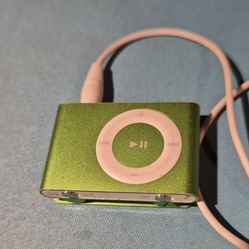 Vintage apple ipod shuffle - apple,
