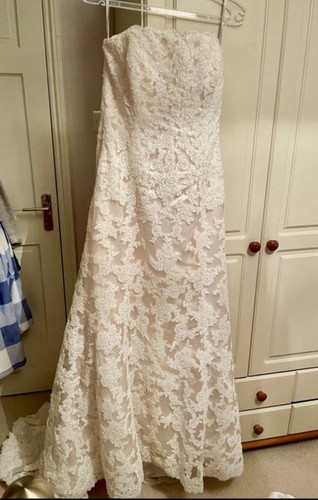 Satin and lace - and,