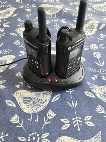 Motorola xt180 two way - motorola, two-way