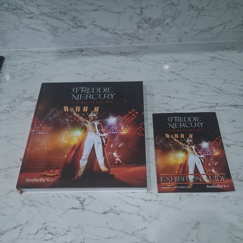 Freddie mercury book world - book, a