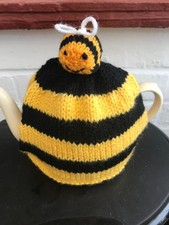 HAND KNITTED BEE TEA COSY FOR
