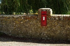 Photo A1 Postbox on Old Park