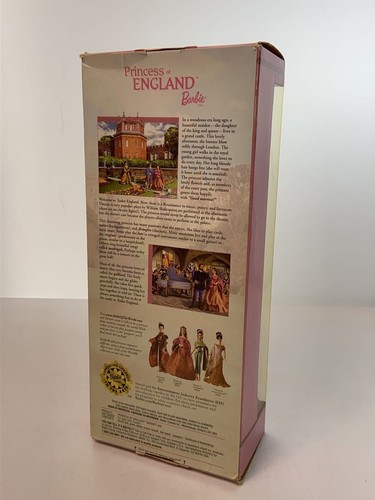Barbie doll queen england - barbie,