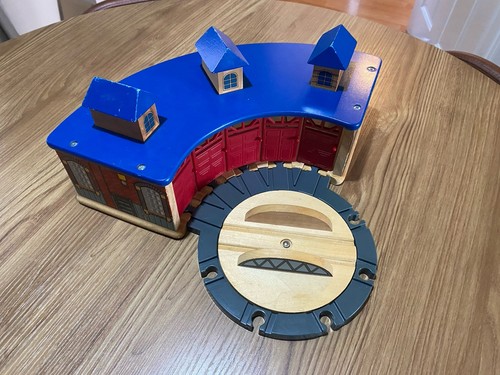 Wooden train track - wooden,