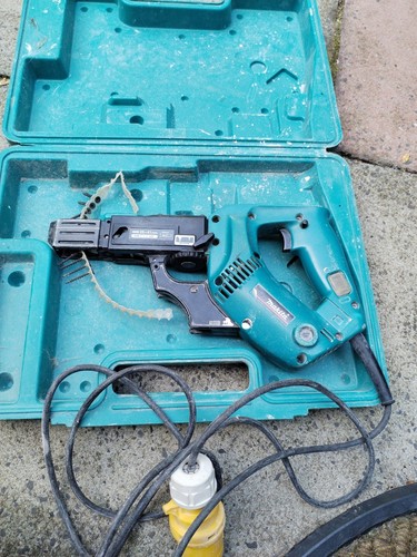 Makita 6833 110v auto - makita,