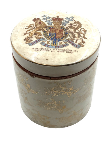 Vintage sandland ware queen - vintage,