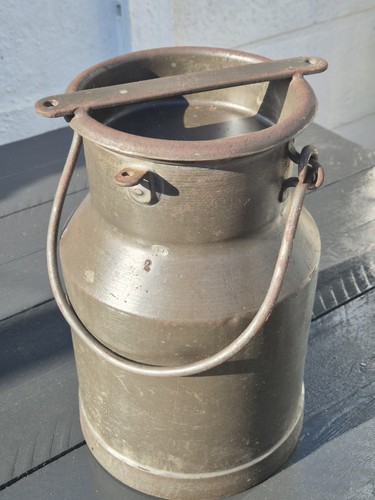 Small vintage metal milk - small,