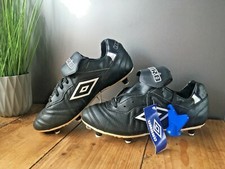 RARE ORIGINAL NEW UNUSED VINTAGE 1990S UMBRO SPECIALI LEAGUE FOOTBALL BOOTS UK 7