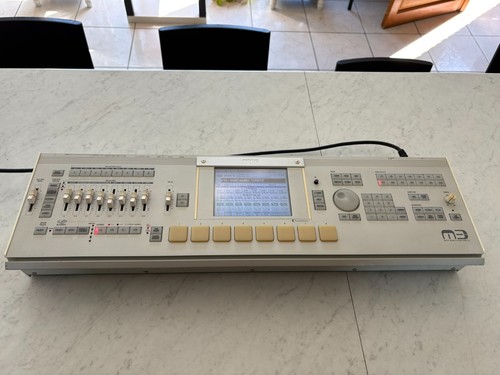 Korg synthesizer - m3, m