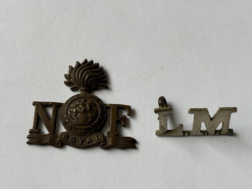 Damaged ww2 badges - damaged,