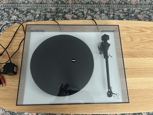 Rega gloss white with - p2,