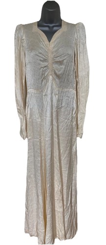 Antique 1930s 1940s ivory - 1940s,