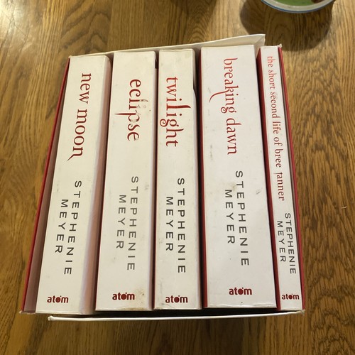 Twilight saga book - 5, set