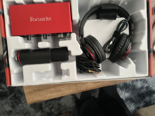 Focusrite scarlett 2i2 2x2 - focusrite,
