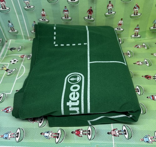 Subbuteo team edition pitch - team,