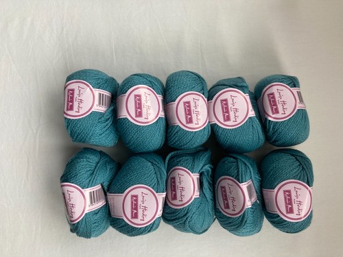 Kashmir aran louisa - ,
