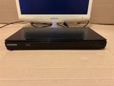 * Samsung BD-E5300 Blu-Ray DVD