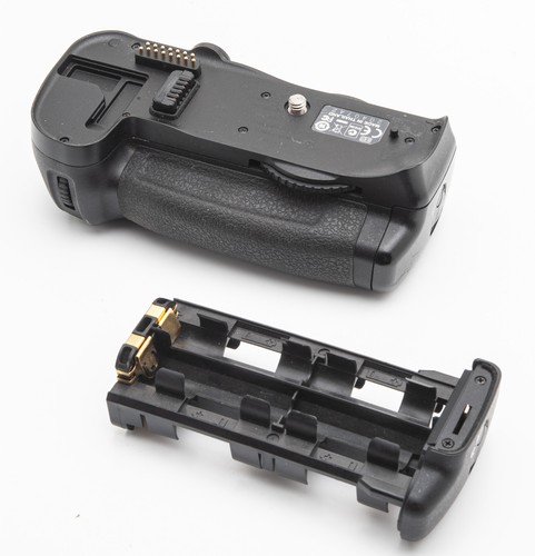 Nikon d10 battery - nikon,