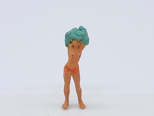Preiser figures topless female - figures,