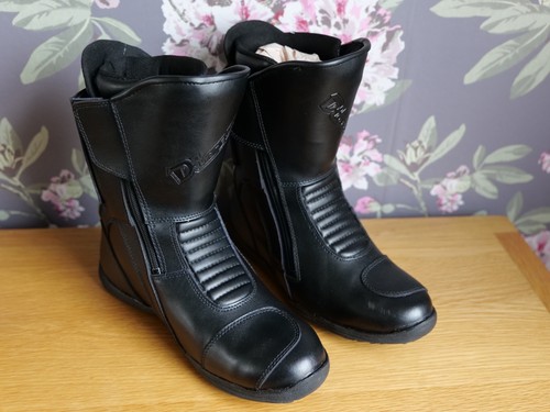 Diora strada motorcycle boots - strada,