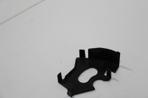 Audi rs4 boot - b7, latch
