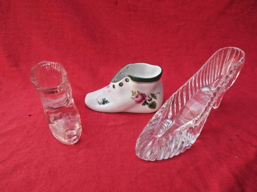 Herend china hand - hand, baby