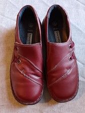 Loretta Handmade Womens