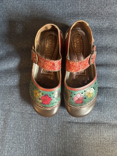 Artiste spring step - by,