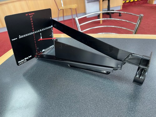 Maddox wing test - wing,