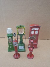 Vintage Diecast Petrol Pumps/Accessories x5.          p3