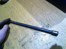 PENTON KTM 400 250 GS MX MC PIVOT SHAFT SWINGARM BOLT AXLE SPINDLE