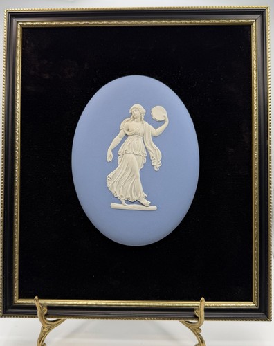Wedgwood blue jasperware - blue,