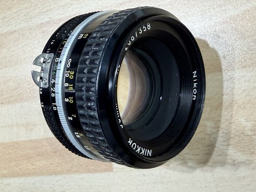 Nikon nikkor 50mm 1 8 - nikon,