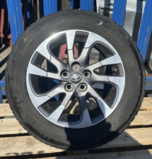 TOYOTA PRIUS PLUG IN HYBRID -