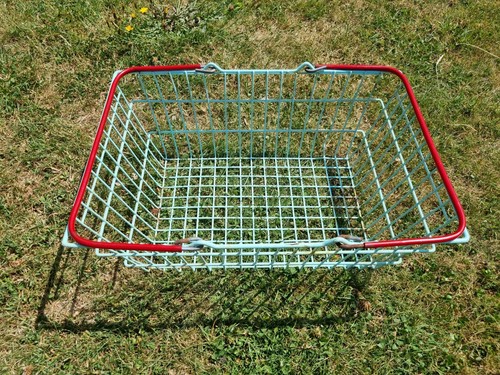 Rare vintage metal plastic - rare,