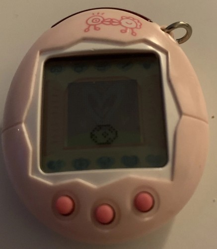 Vintage 2004 tamagotchi - vintage,