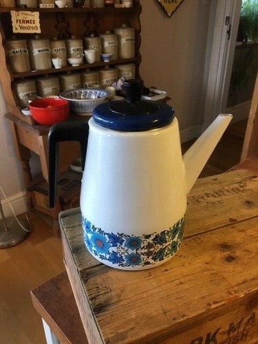 Vintage blue white patterned - blue, &