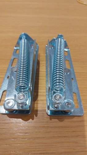 Spring loaded lift - , hinge