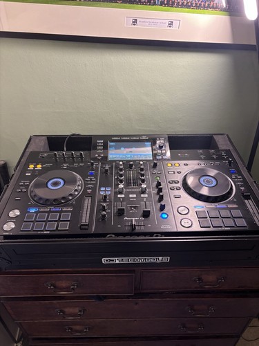 Pioneer xdj rx2 - with, gorilla