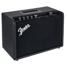 Fender Mustang GT40 Guitar Amplifier + MGT-4 Footswitch + Cables